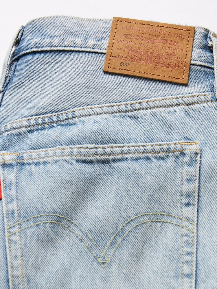 LEVIS 501® MID THIGH SHORT MED INDIGO - WORN IN