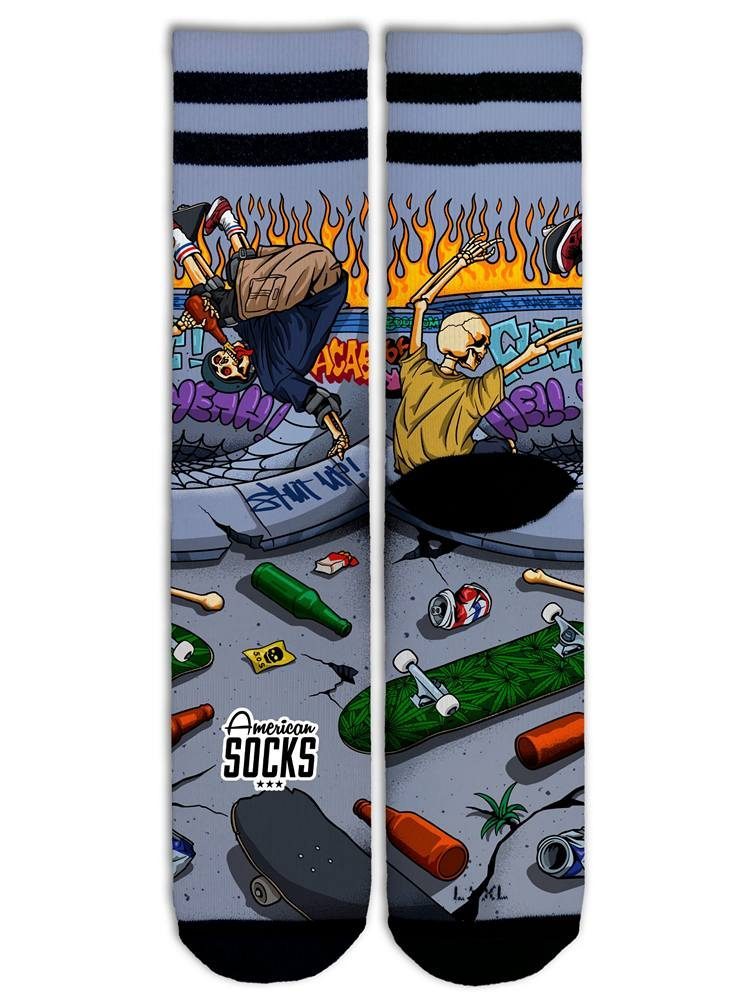 AMERICAN SOCKS THRASH PALS